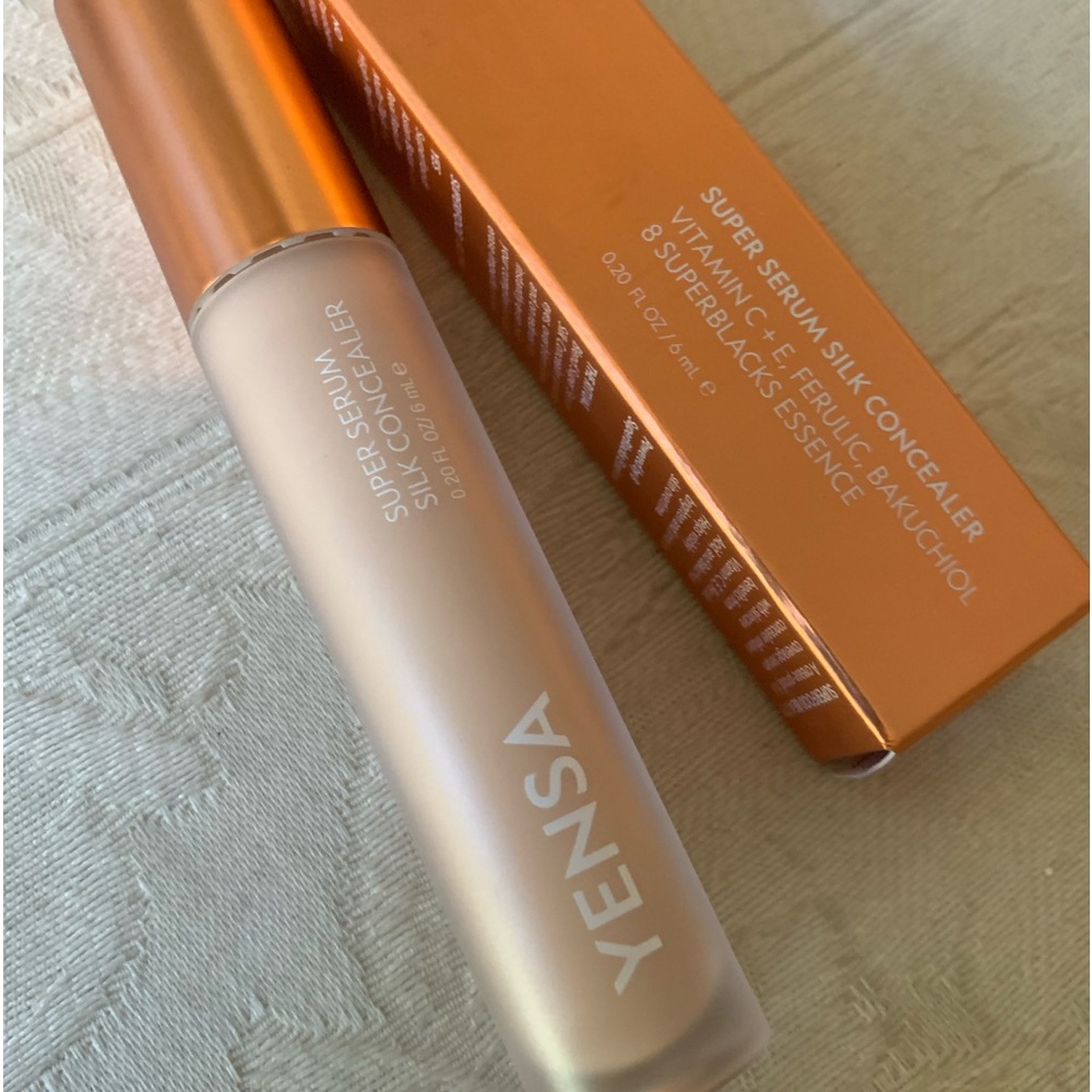 Yensa Super Silk Serum Concealer in Medium 1 Neutral BNIB